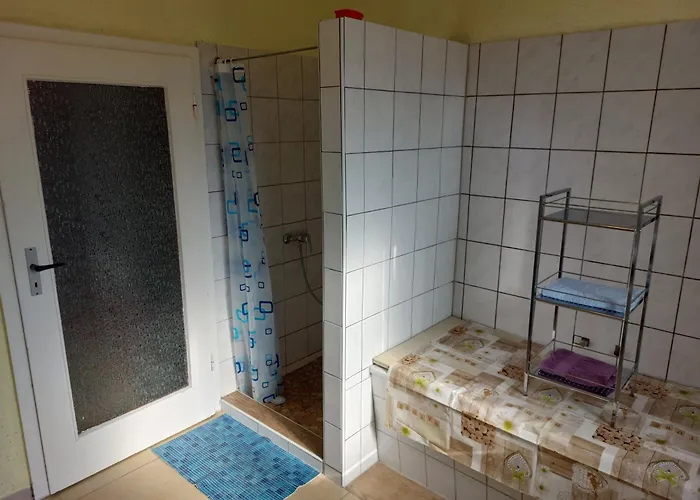 Handwerkerunterkunft Mieszkanie Dla Monterow Waschmaschine Parkplatz Wifi Kostenlos *